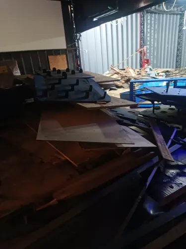 Precisa de ajudante de pedreiro aqui em Santos 