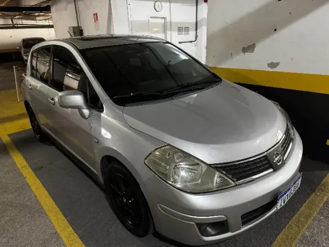 Nissan Tiida SL 1.8/1.8 Flex 16V Mec. 2008