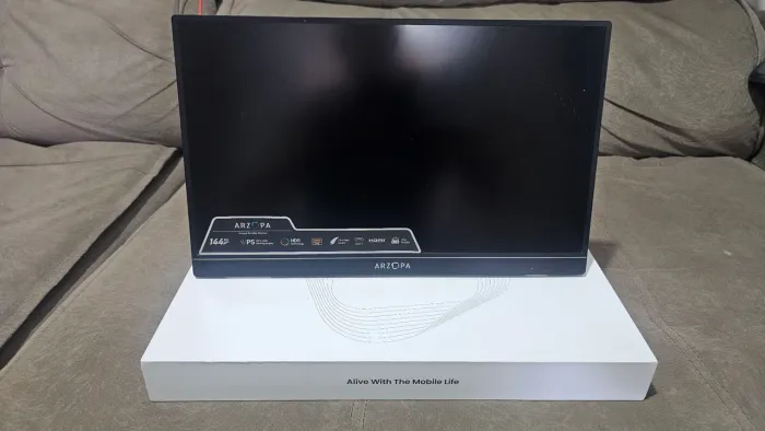 Monitor arzopa zf1c pouco uso! Praticamente zero !!