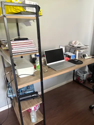 Escrivaninha estilo industrial 