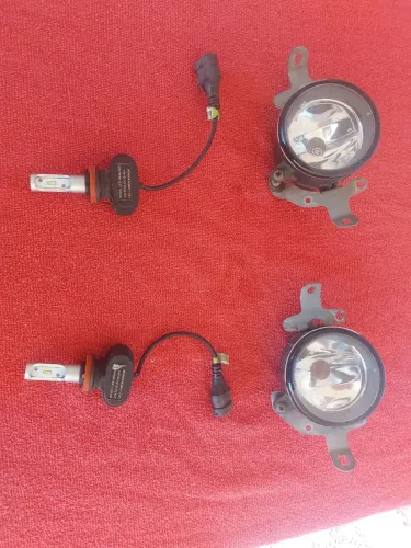 Farol de milhas  original mitsubich  com lâmpadas  de Led  Pajero  Full
