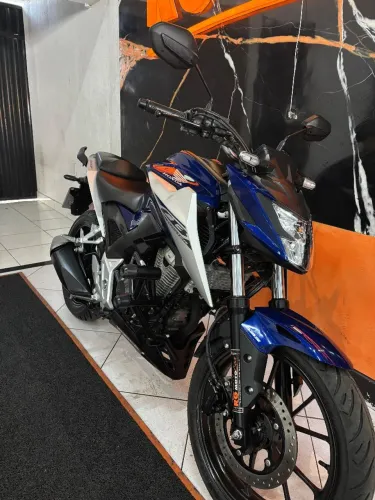 Cb 300 ABS 2025 extra com IPVA pago