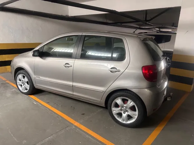 Volkswagen Fox Comfortline 1.0 Flex 8V 5P 2015