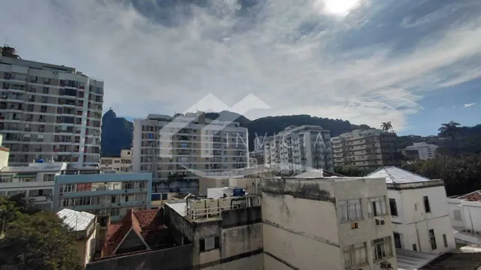 MARAVILHOSO 2 QUARTOS COM VAGA NA ESCRITURA E VISTA PARA O CRISTO EM BOTAFOGO!!!