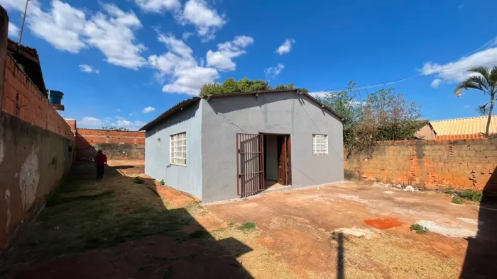 Vendo casa em Planaltina de Goiás