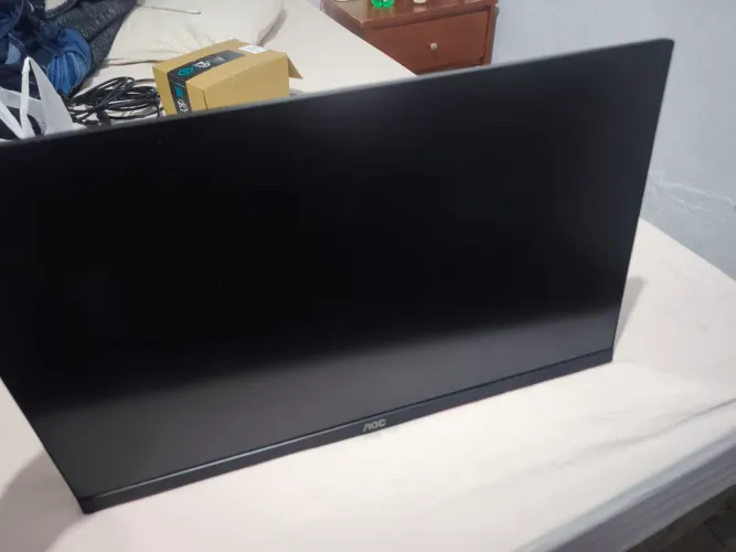 Monitor AOC 24" Full HD 165Hz IPS - Novo, Sem Detalhes!