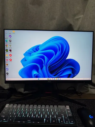 AOC hero 144hz 1ms 24 Polegadas