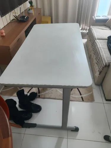 Mesa/escrivaninha 