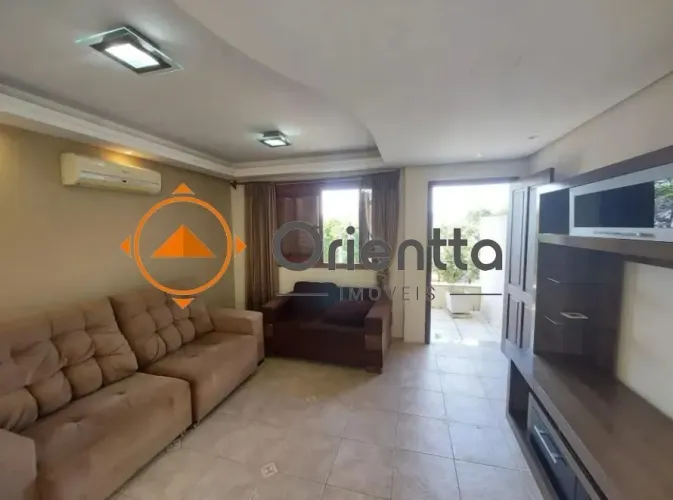 Casa semimobiliada com 3 Quartos, piscina e 2 vagas para alugar, 134m² - Ipanema