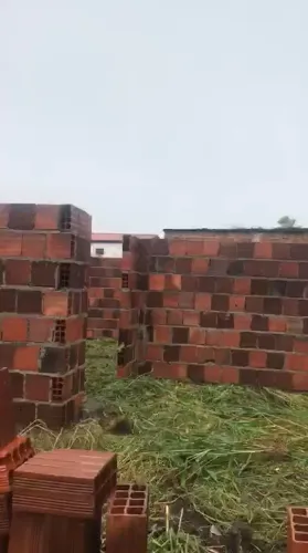 Terreno semi construído