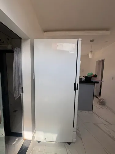 Freezer vertical 561L