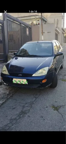 Ford Focus 1.8 16V 5P 2002