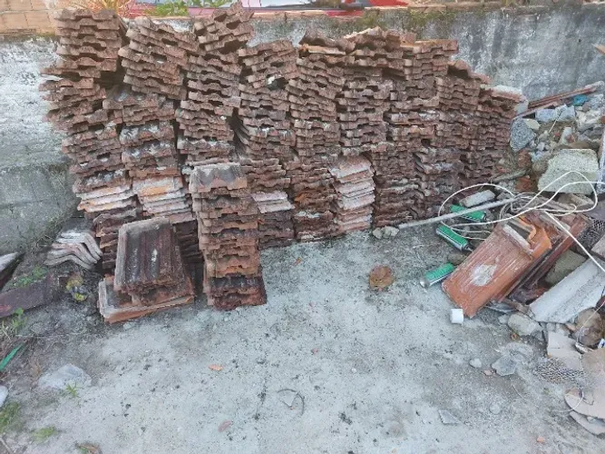 Telhas Francesas Antigas (Tambaú) - Lote 275 un