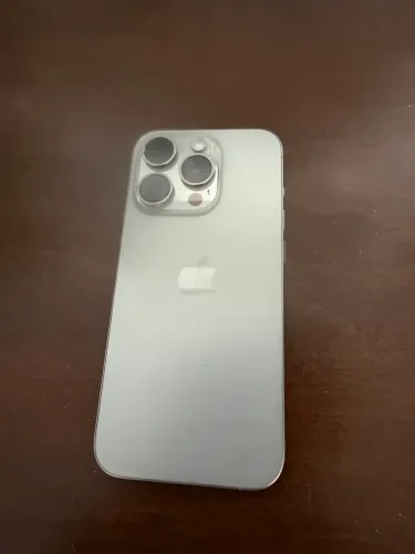 iPhone 15 pro 128gb