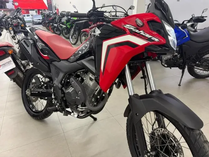 HONDA XRE 300 SAHARA RAL 2025