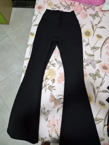 Calça de alta costura de boca de sino