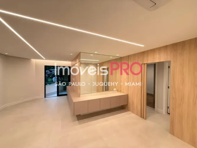 Apto reformado nunca habitado com 98m² de 3 dorm sendo 1 suíte e 2 vagas no Moema pássaros