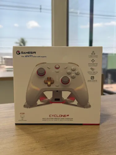 (NOVO) Controle Gamesir Cyclone 2 Branco + Dock de Carregamento