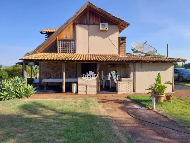 Chácara com 3 quartos à venda, 2370 m² por R$ 390.000 - Estancia Favoreto - Sertanópolis/P