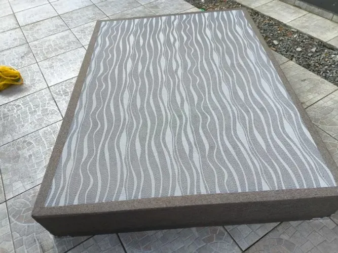 Vendo Base Box Comum em excelente estado.