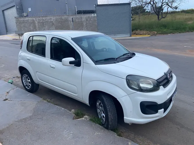 Fiat Uno Drive 1.0 Flex 6V 5P 2018