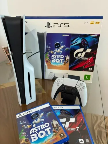 PS5 SLIM MÍDIA FÍSICA 1TB + 2 JOGOS