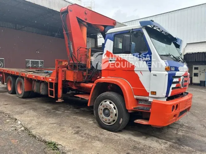 Caminhão Volkswagen 17.300 ano 2000 Com munck argo 40.5