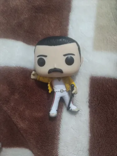 FUNKO POP FREDDIE MERCURY