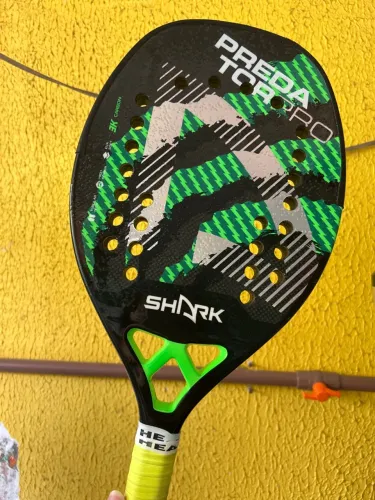 Vendo Raquete Shark beach tênis