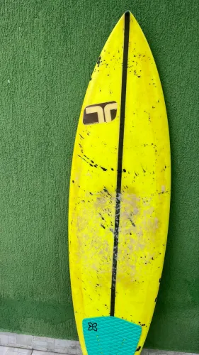 prancha de surf verde