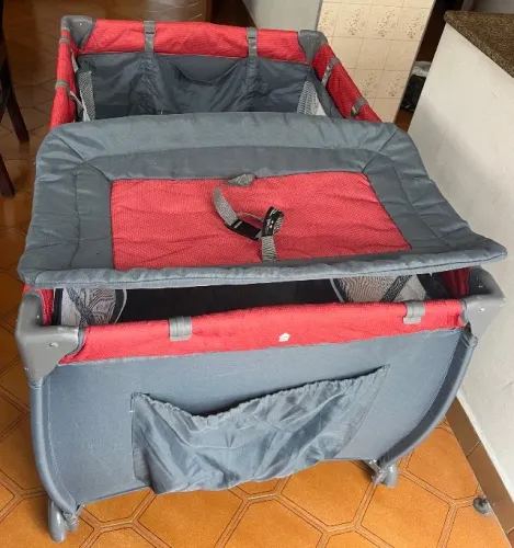 Berço Portátil Cielo da Infanti (até 15kgs) - Vermelho