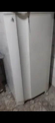 Geladeira Eletrolux freezer duas portas  (de 800 por 700)