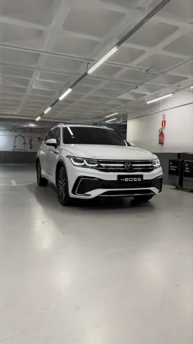 Volkswagen Tiguan Allspac R-line 300 TSI 2.0 2025