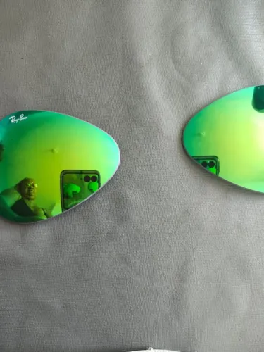 Lentes de óculos Rayban tirei para colocar grau