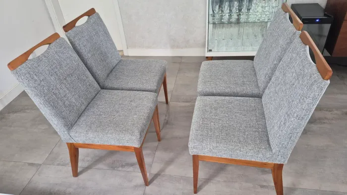 Cadeiras para mesa de jantar