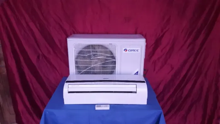 Ar-condicionado 18.000 btu. Quente e Frio.