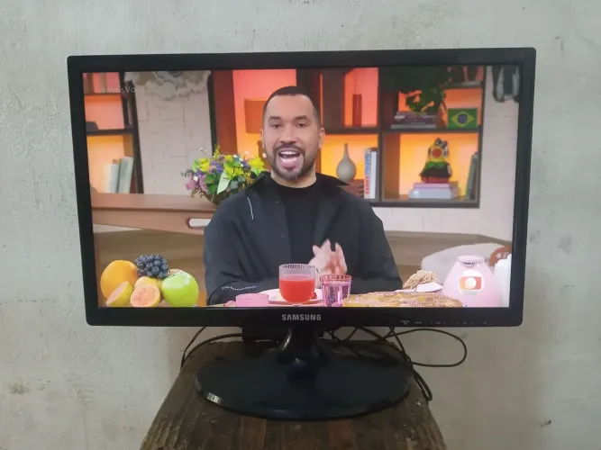 Tv Monitor Samsung "22" Polegadas