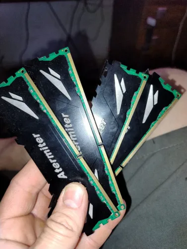 Memórias Artemiter 32gb ddr3 4x8gb 1866mh troco