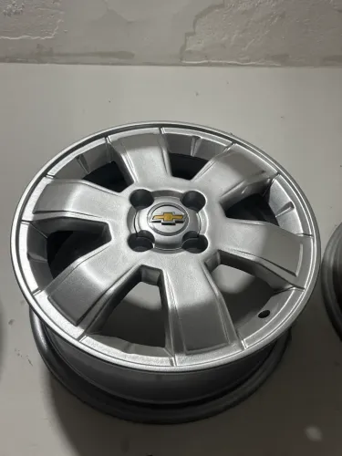 Rodas Montana aro 15 original gm semi novas