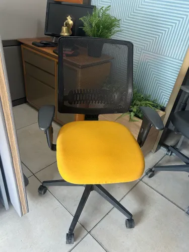 Cadeira giratória Flexform