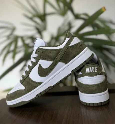 Tênis Nike dunk camurça