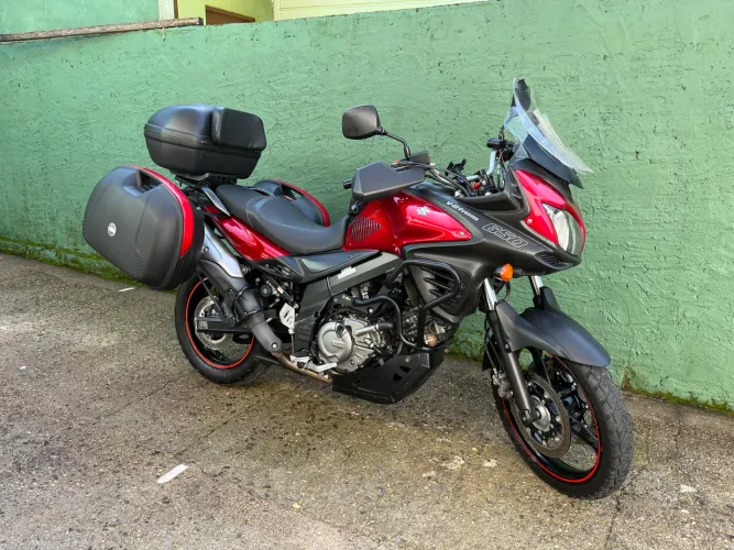 Suzuki Vstron 650