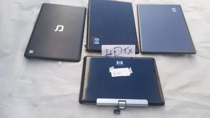 Tampa de telas pra notebook usadas em bom estado