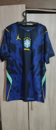 Camisa do brasil thailad GG troca ou venda por cordões ou outras coisa leia o anuncio