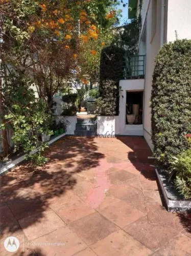 Casa com 4 dormitórios para alugar, 266 m² por R$ 5.589,42/mês - Vila Paulicéia - São Paul