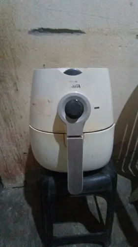 Vendo uma panela Air Fry