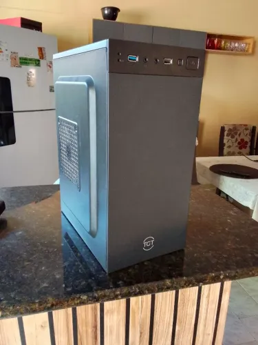 Gabinete Office TGT Compacto