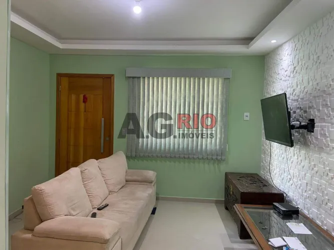 CASA DE VILA À VENDA COM 3 QUARTOS EM VILA VALQUEIRE
