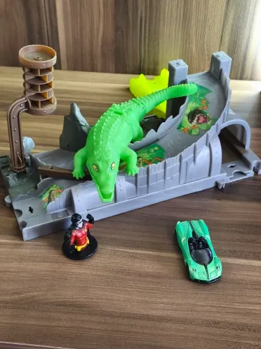 Pista Hot Wheels Ataque do Crocodilo 