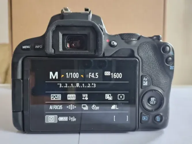 camera canon sl2 usada